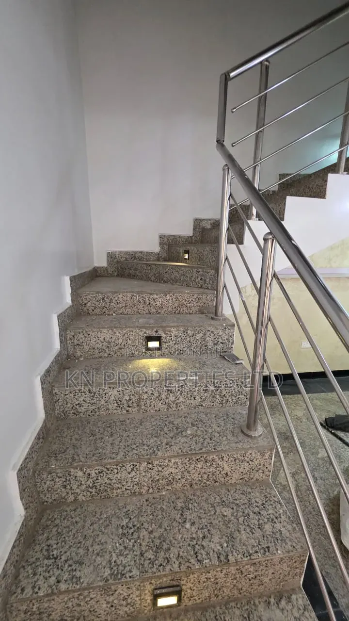 5bdrm Duplex in Guzape for rent in Guzape District