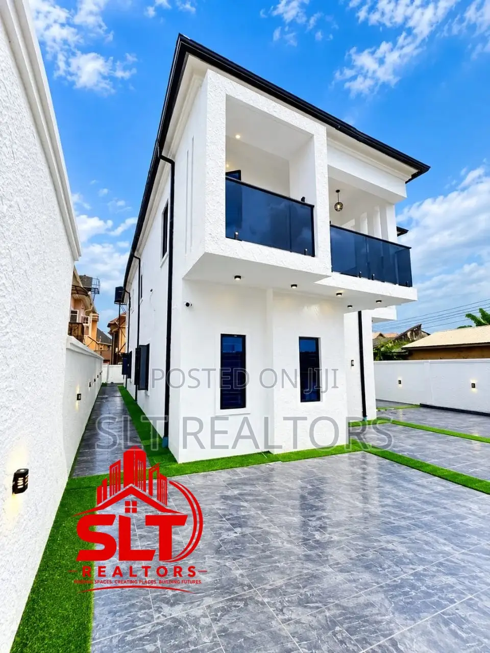 5bdrm Duplex in Oluyole Estate for sale in Oluyole Estate