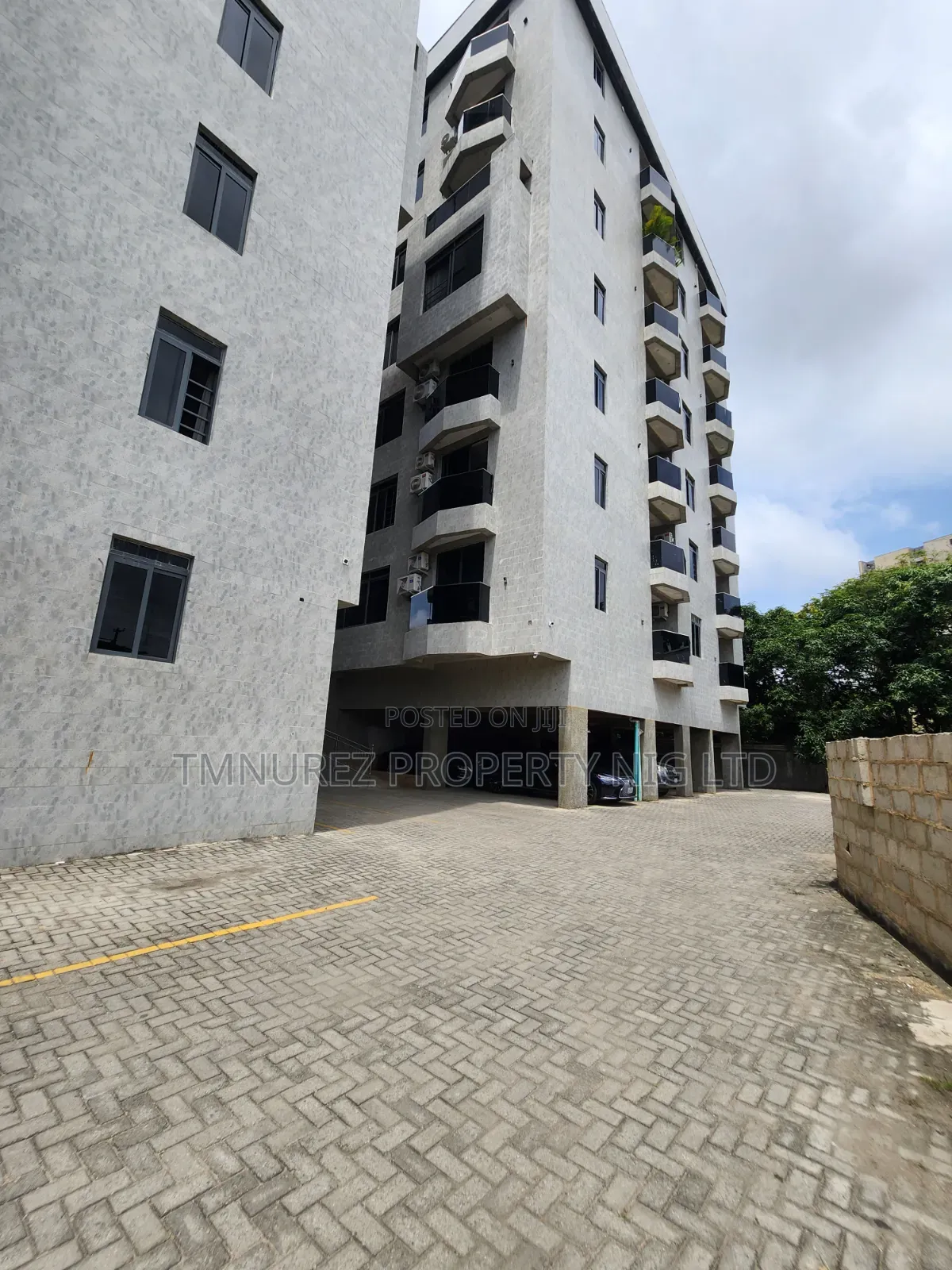 Furnished 3bdrm Apartment in Kofo Abayomi for sale in Kofo Abayomi