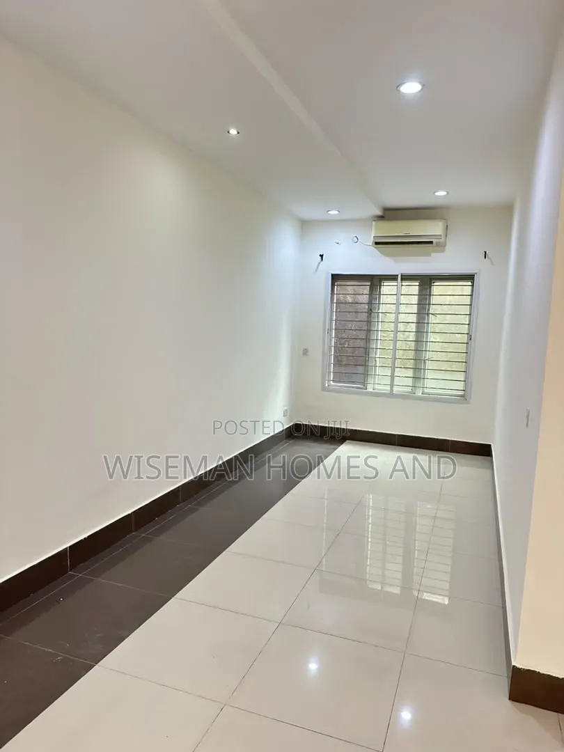 Studio Apartment in Maruwa Lekki Phase 1 for rent in Lekki Phase 1