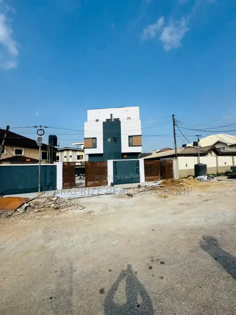 4bdrm Duplex in Magodo Gra Phase 1 for sale in GRA Phase 1