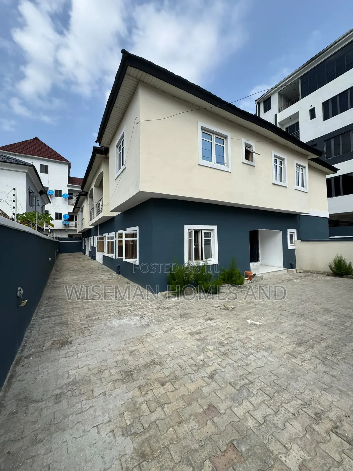 2bdrm Apartment in Ikate Lekki Eti-Osa for rent in Ikate