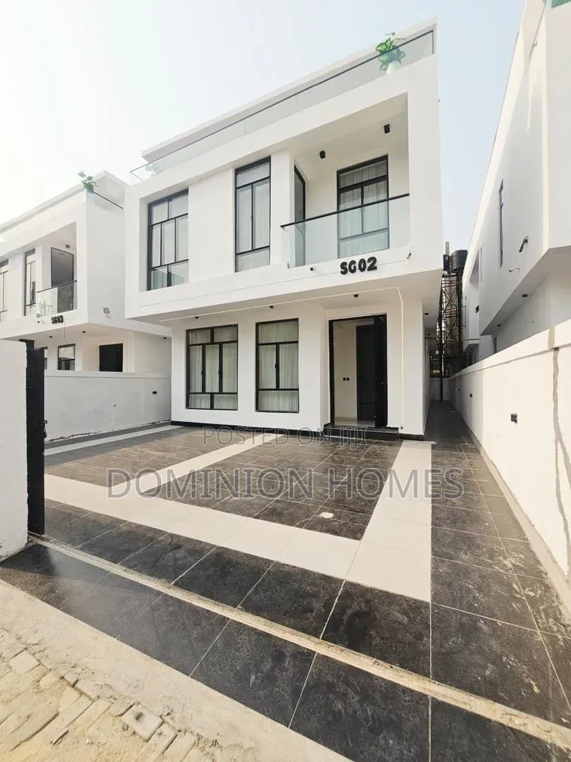 5bdrm Duplex in Chevron for sale in Chevron