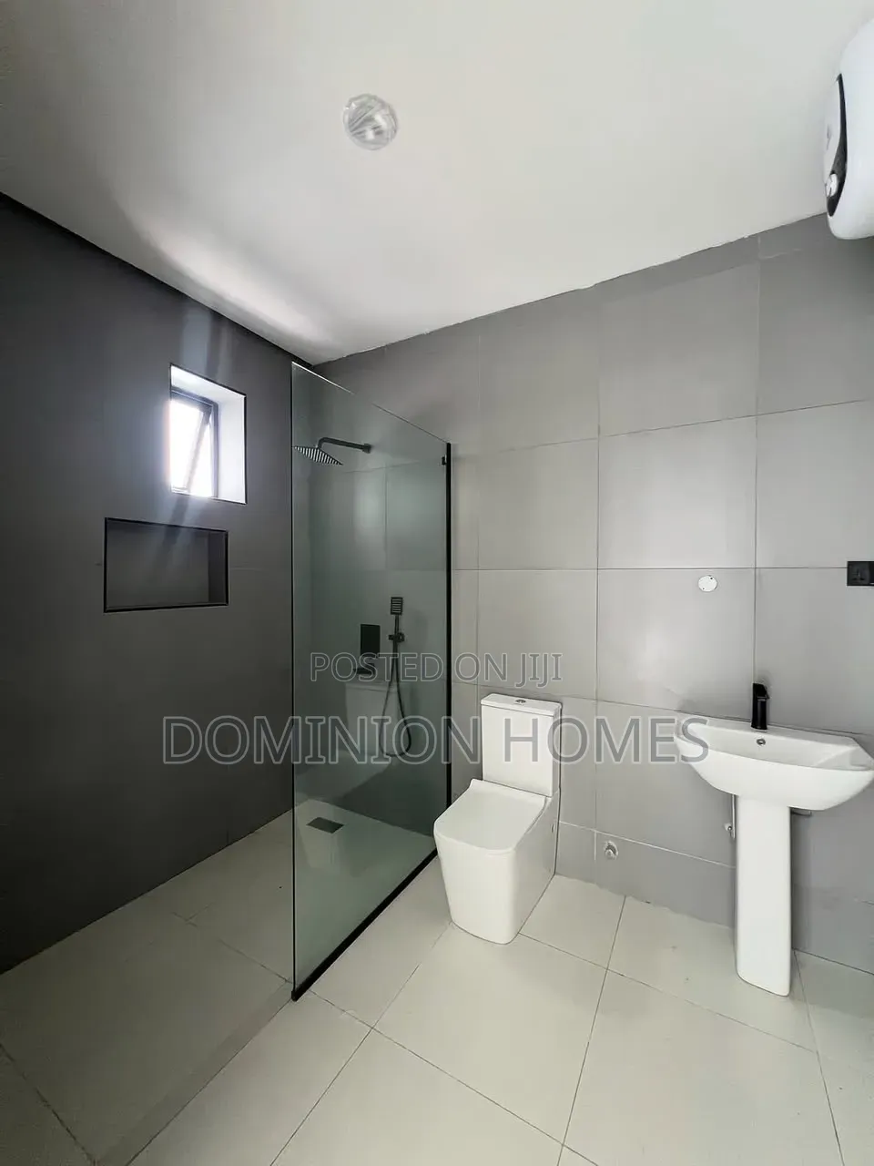2bdrm Block of Flats in Ikate for sale in Ikate