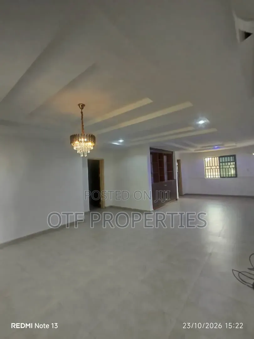 3bdrm Apartment in Jahi Gilmore Abuja for rent in Jahi