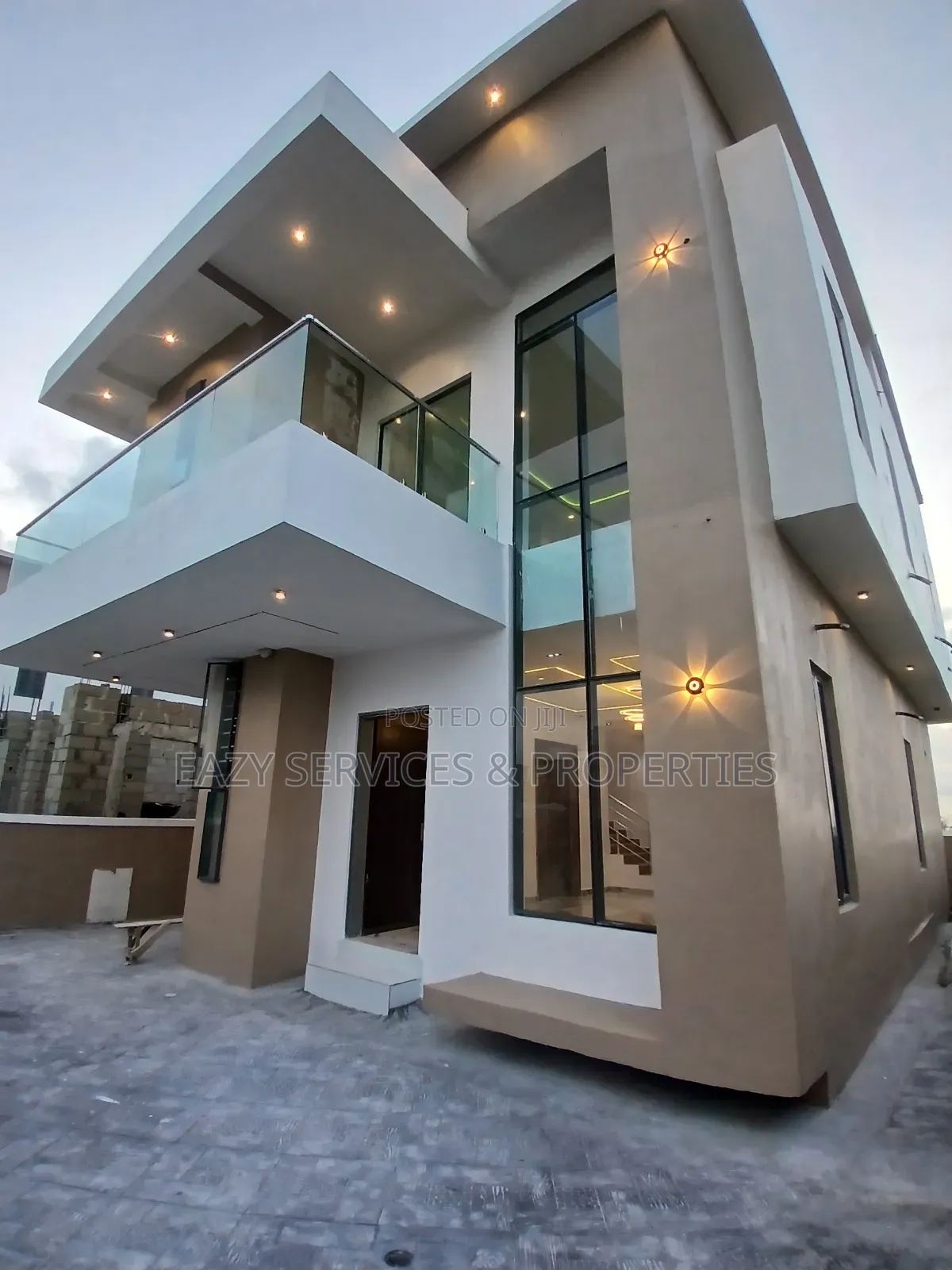 4bdrm Duplex in Access Control, Off Lekki-Epe Expressway for sale in Off Lekki-Epe Expressway