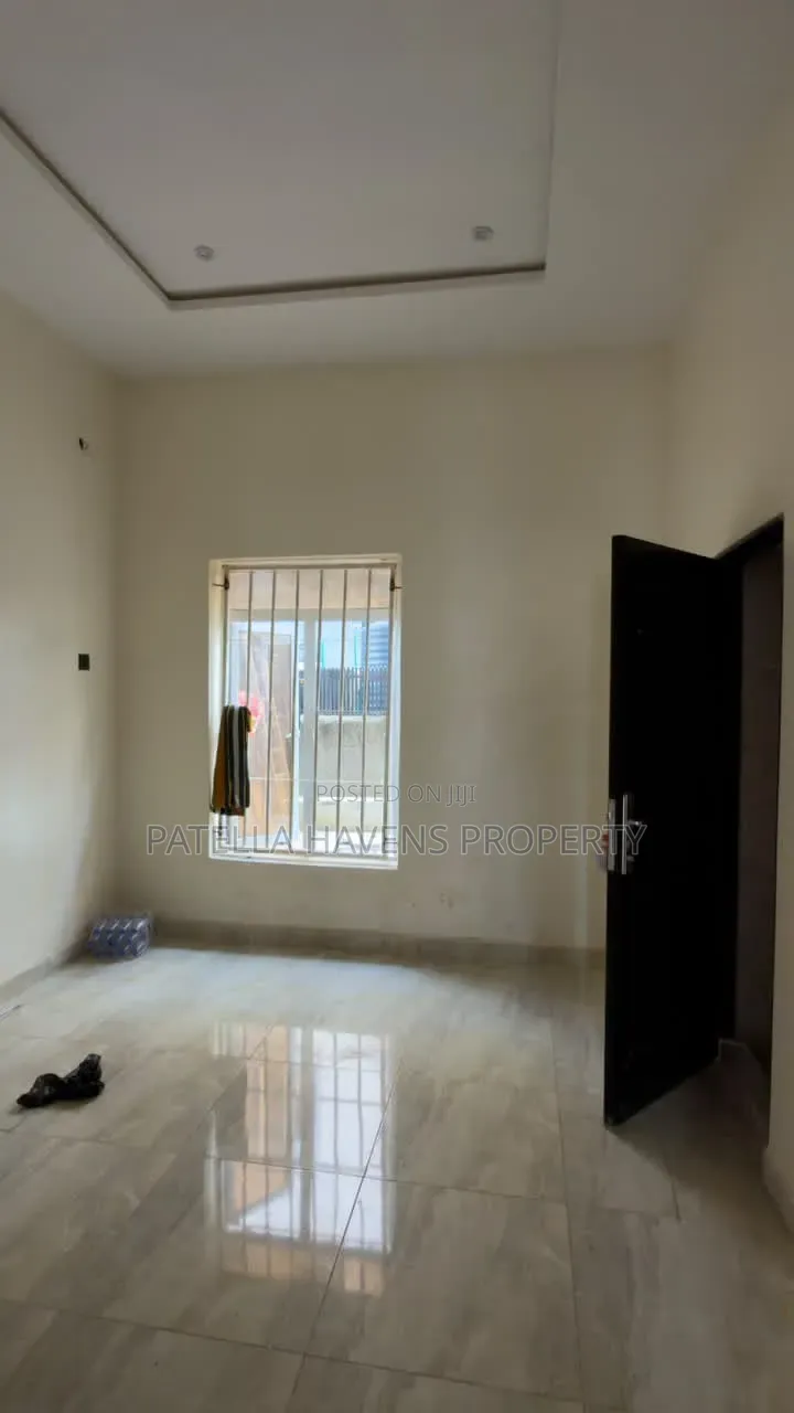 4bdrm Duplex in Idu for sale in Idu