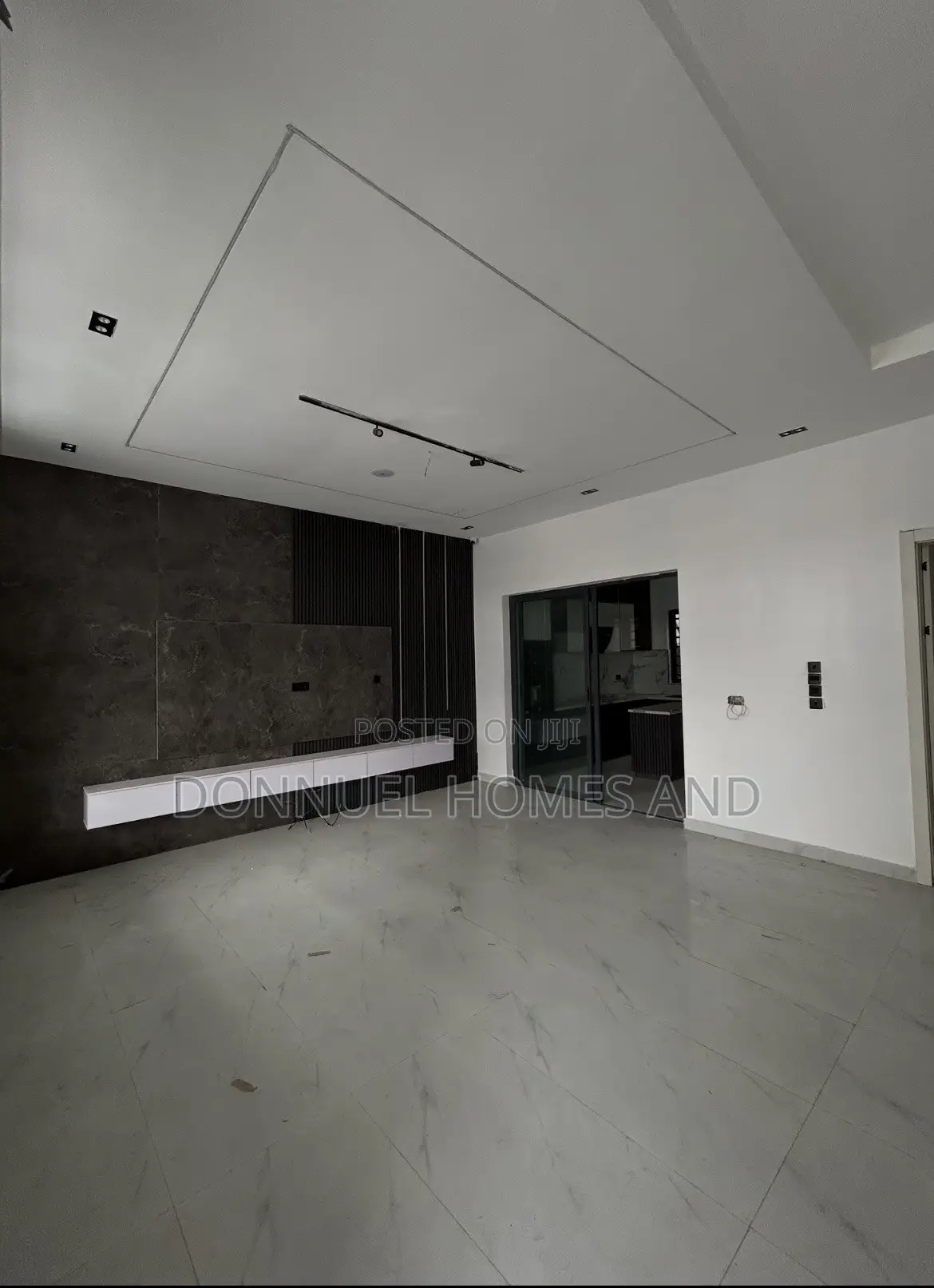 4bdrm Townhouse / Terrace in Ikota for rent in Ikota