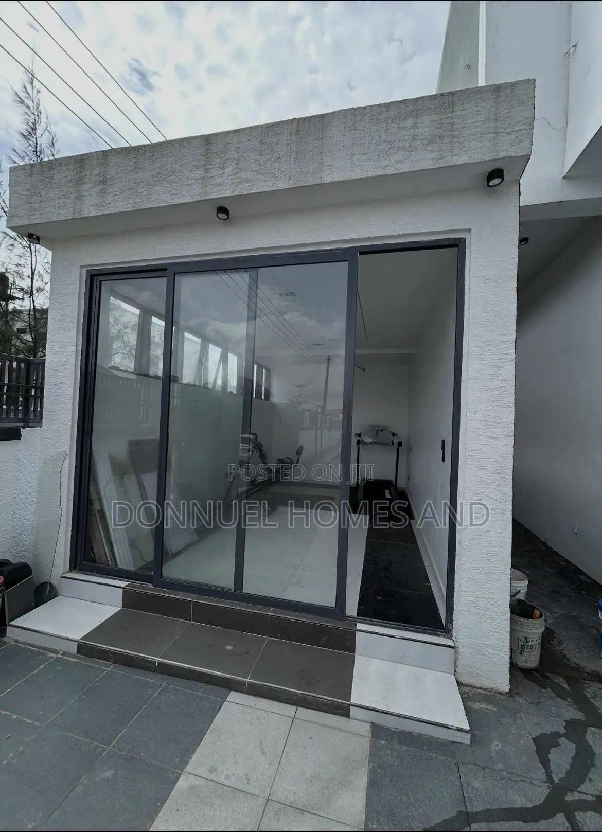 4bdrm Townhouse / Terrace in Ikota for rent in Ikota