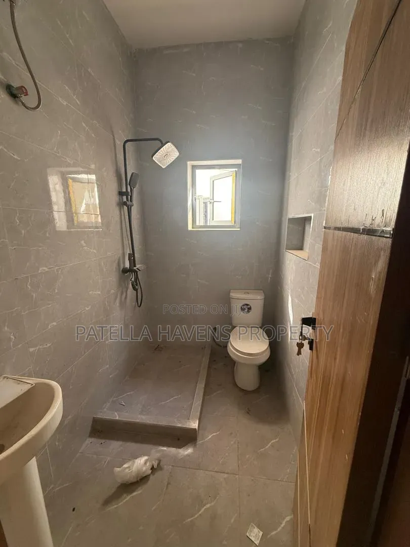 3bdrm Duplex in Apo Resettlement for sale in Apo Resettlement