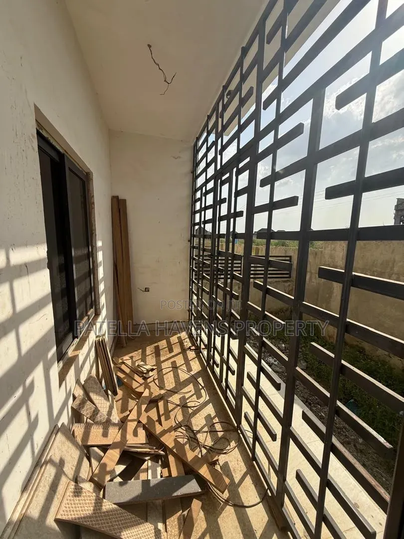 3bdrm Duplex in Apo Resettlement for sale in Apo Resettlement