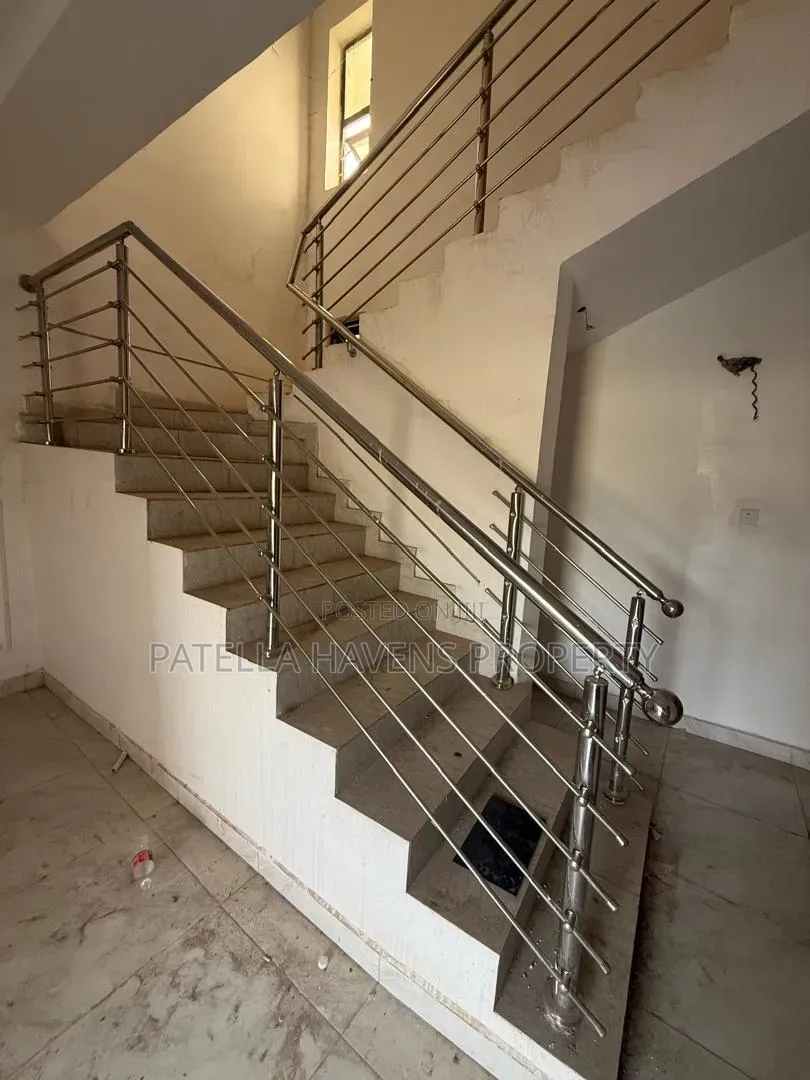 3bdrm Duplex in Apo Resettlement for sale in Apo Resettlement