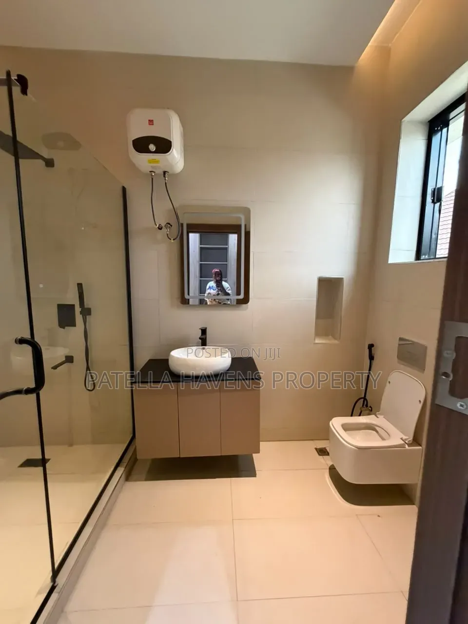 5bdrm Duplex in Lokogoma for sale in Lokogoma