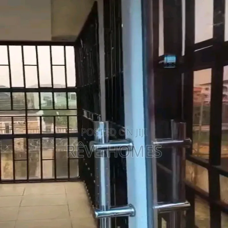 Studio Apartment in Soluyi for rent in Soluyi