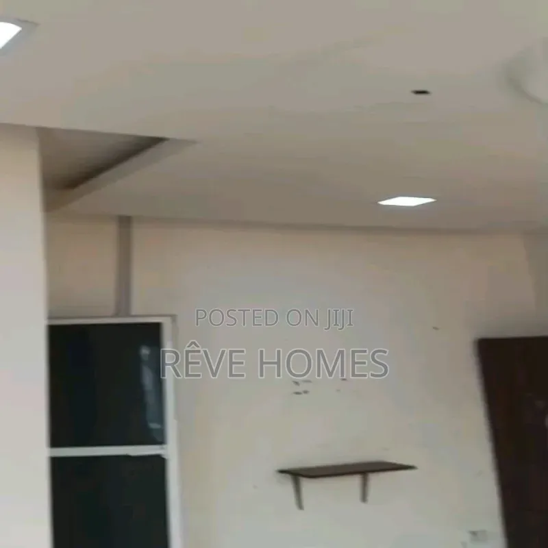 Studio Apartment in Soluyi for rent in Soluyi