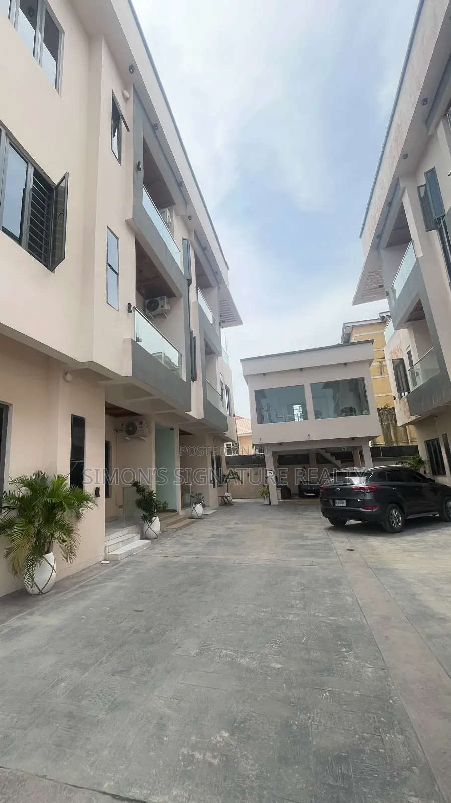 2bdrm Apartment in Igbo-efon for rent in Igbo-efon