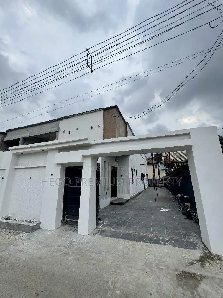 3bdrm Bungalow in Omaro Estate, Obio-Akpor for sale in Obio-Akpor