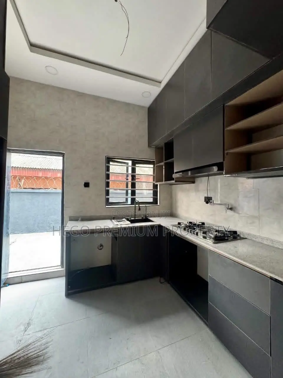3bdrm Bungalow in Omaro Estate, Obio-Akpor for sale in Obio-Akpor