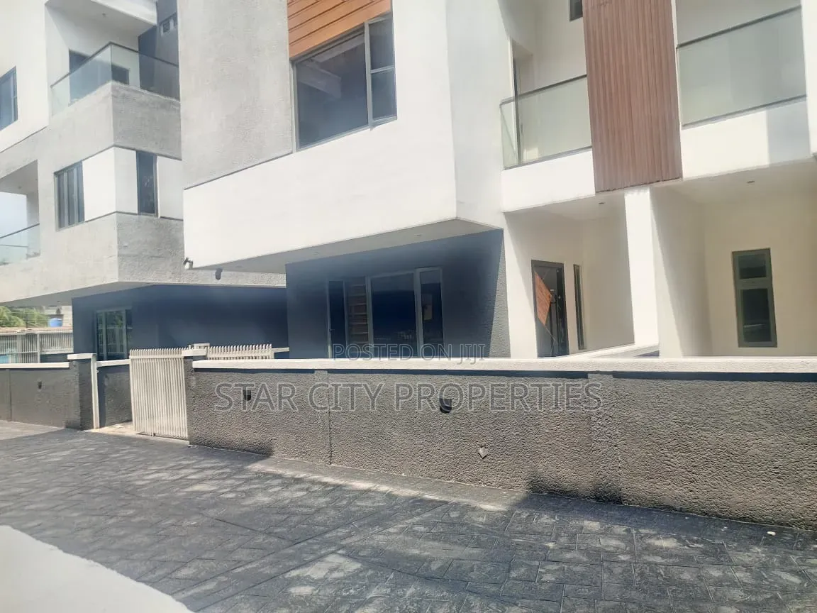 4bdrm Duplex in Ikeja Gra for rent in Ikeja GRA