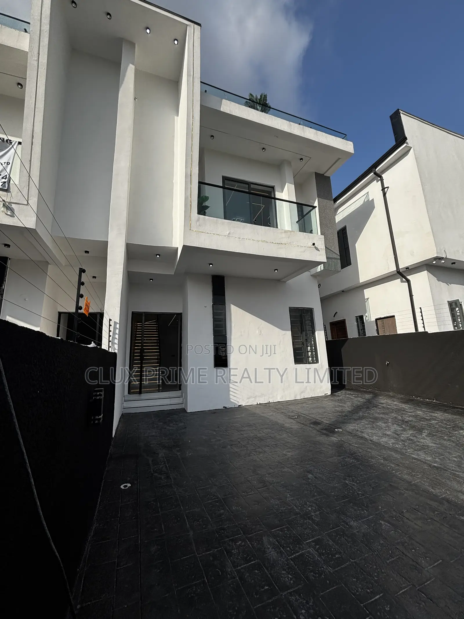 4bdrm Duplex in Sangotedo for sale in Sangotedo
