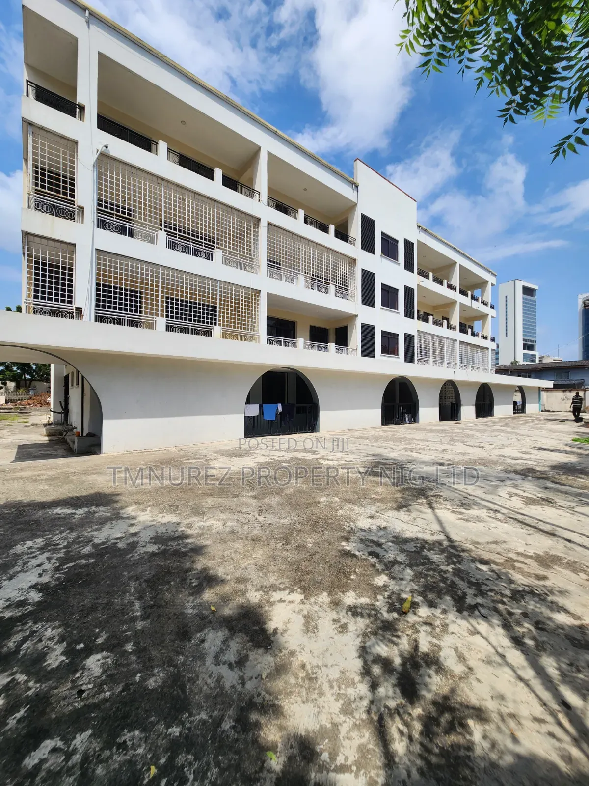 4bdrm Duplex in Ahmadu Bello Way for rent in Ahmadu Bello Way