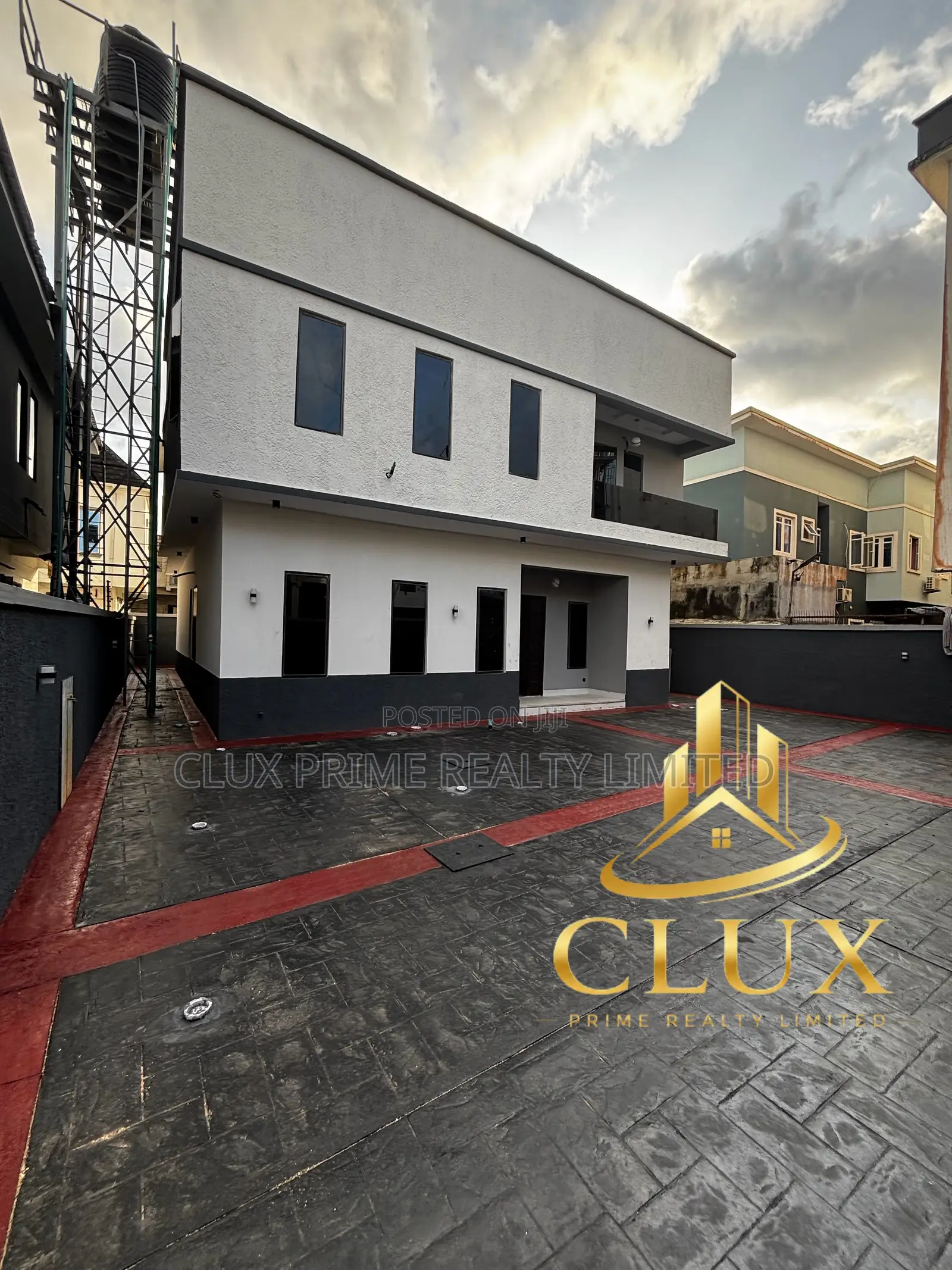 5bdrm Duplex in Sangotedo for sale in Sangotedo