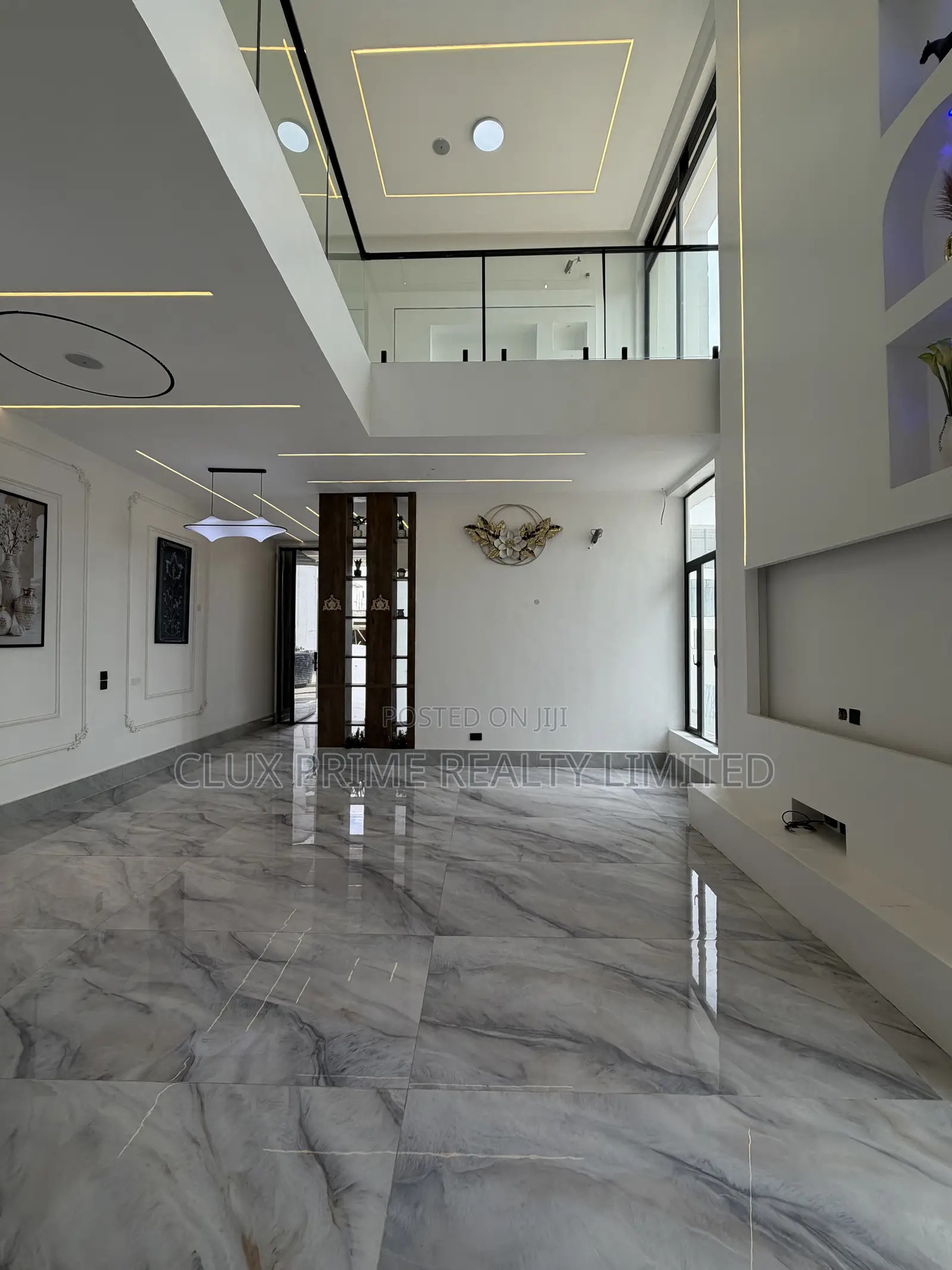 5bdrm Duplex in Lekki Phase 1 for sale in Lekki Phase 1