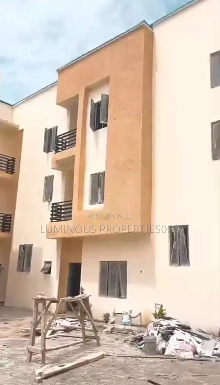 4bdrm Duplex in George Town Gwarinpa for sale in Gwarinpa