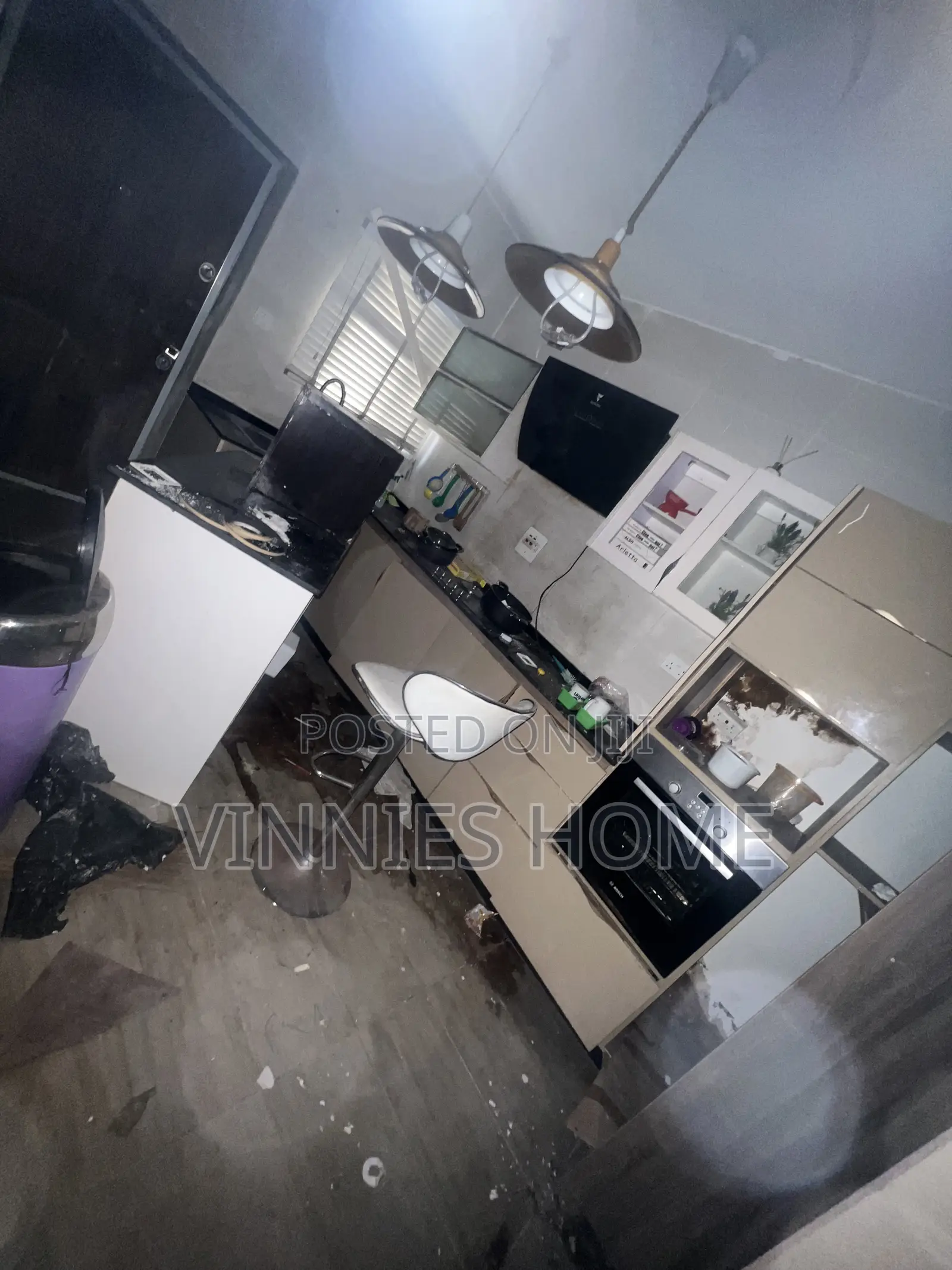 4bdrm Townhouse / Terrace in Chveron Estste, Chevron for rent in Chevron