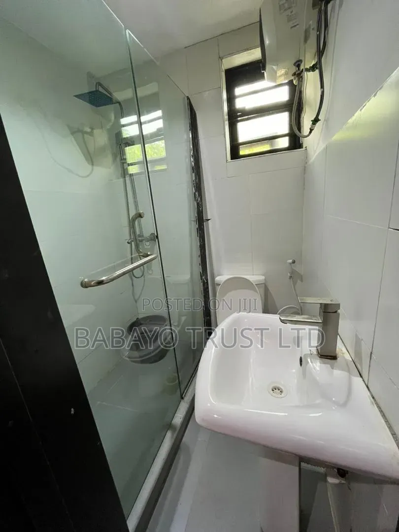 Furnished 4bdrm Duplex in Ogombo for rent in Ogombo