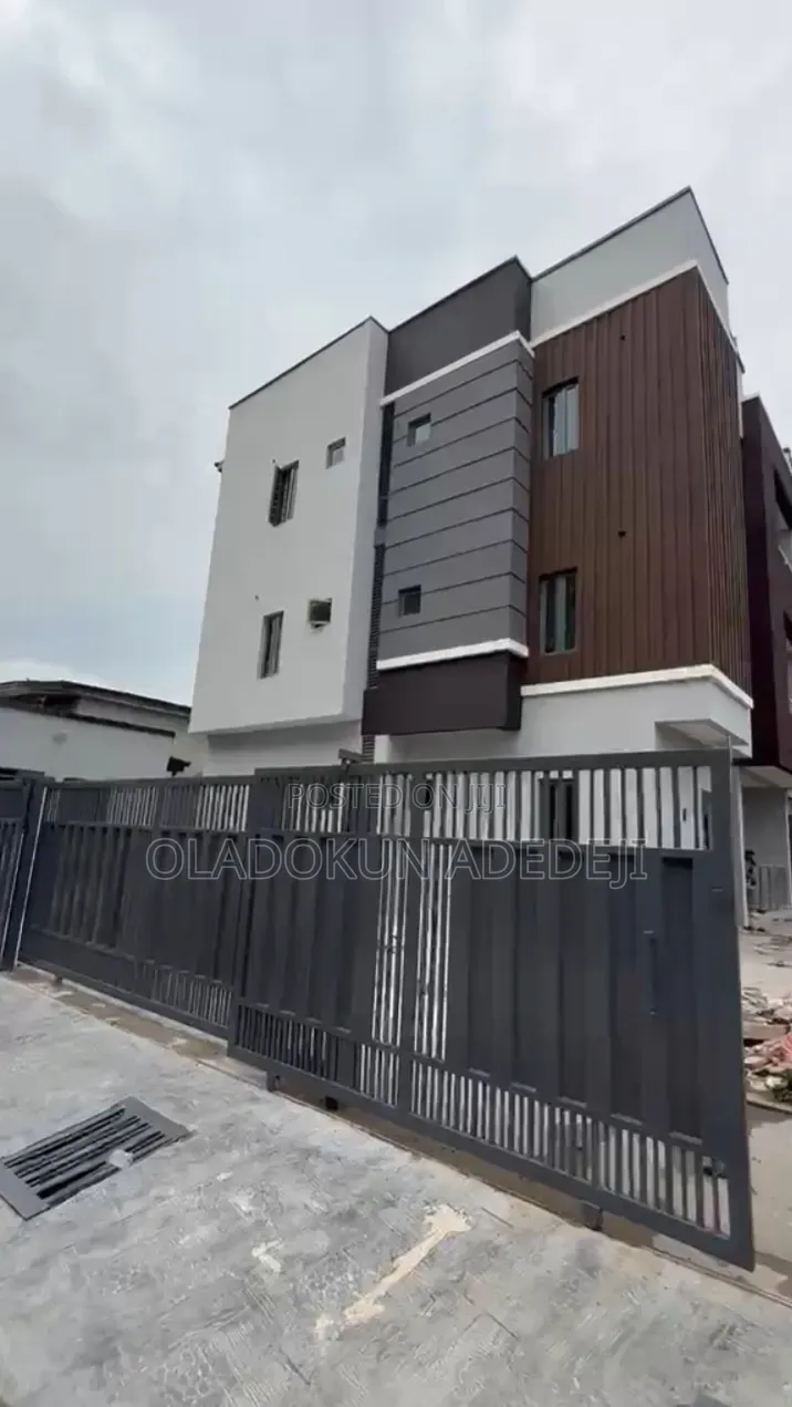 3bdrm Block of Flats in Gbagada for sale in Ifako-Gbagada