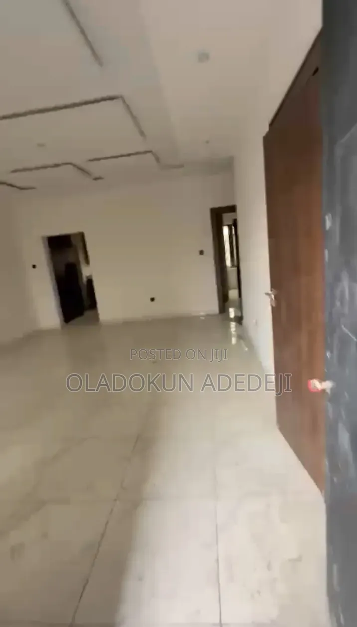 3bdrm Block of Flats in Gbagada for sale in Ifako-Gbagada