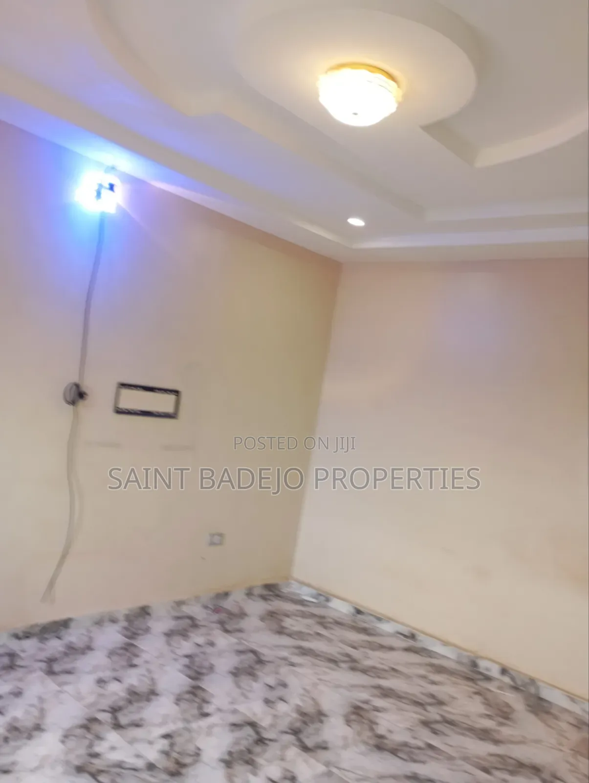 1bdrm Block of Flats in Chief Tiamiyu Raji, Gberigbe for rent in Gberigbe