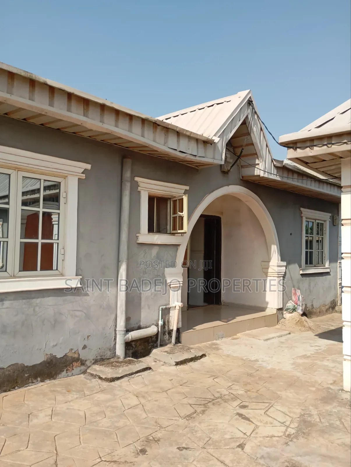 3bdrm Block of Flats in Peace Estate, Gberigbe for rent in Gberigbe