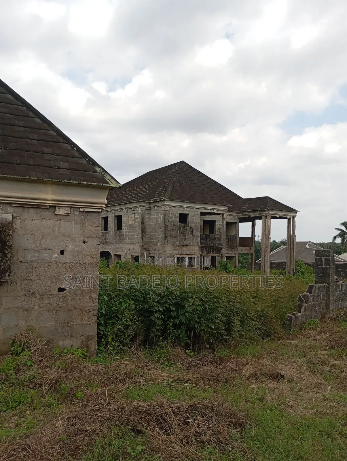 5bdrm Duplex in Micheal Ogundepo, Epe for sale in Epe