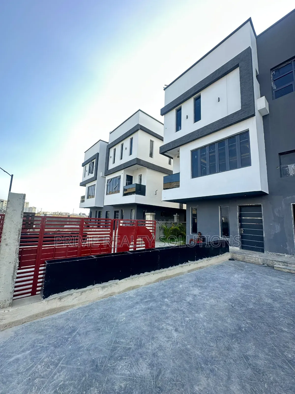 3bdrm Apartment in Lekki Phase for sale in Lekki Phase 1