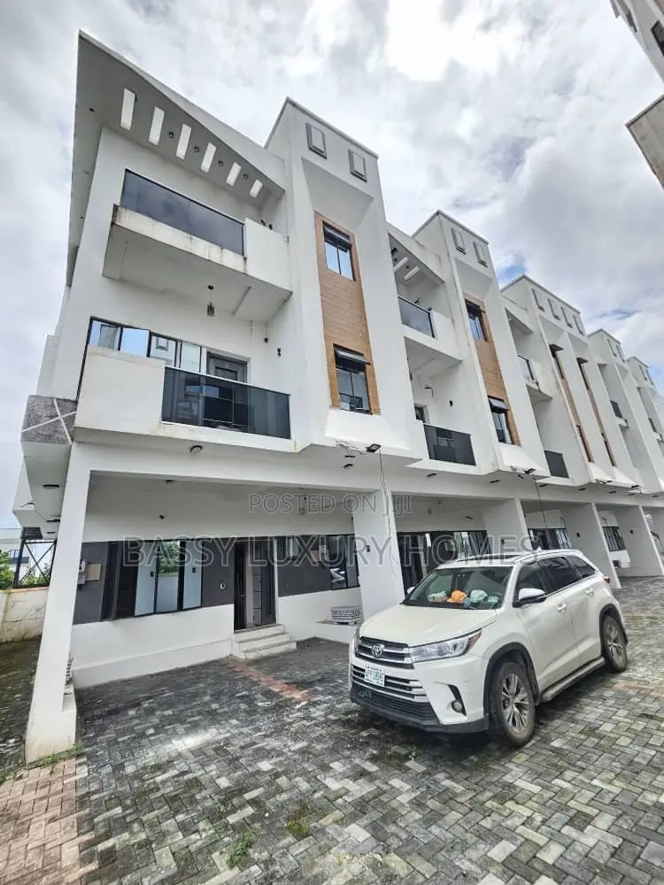 4bdrm Duplex in Abraham Adesanya for sale in Abraham Adesanya