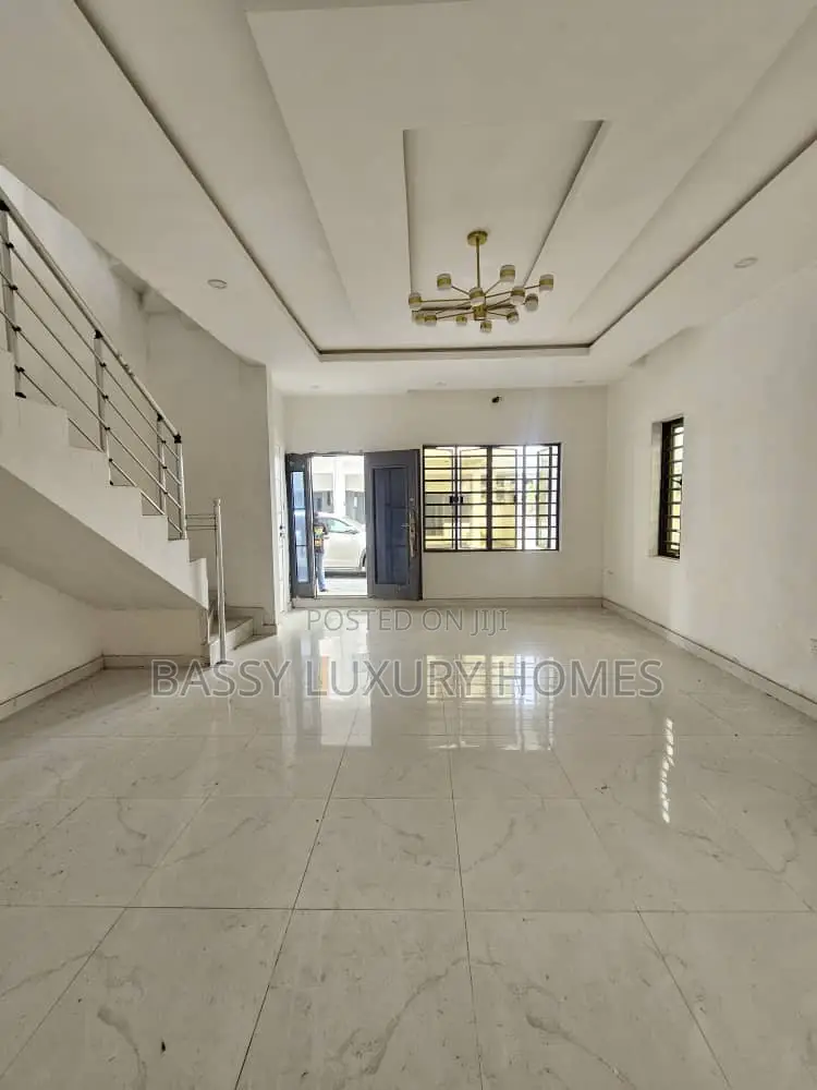 4bdrm Duplex in Abraham Adesanya for sale in Abraham Adesanya