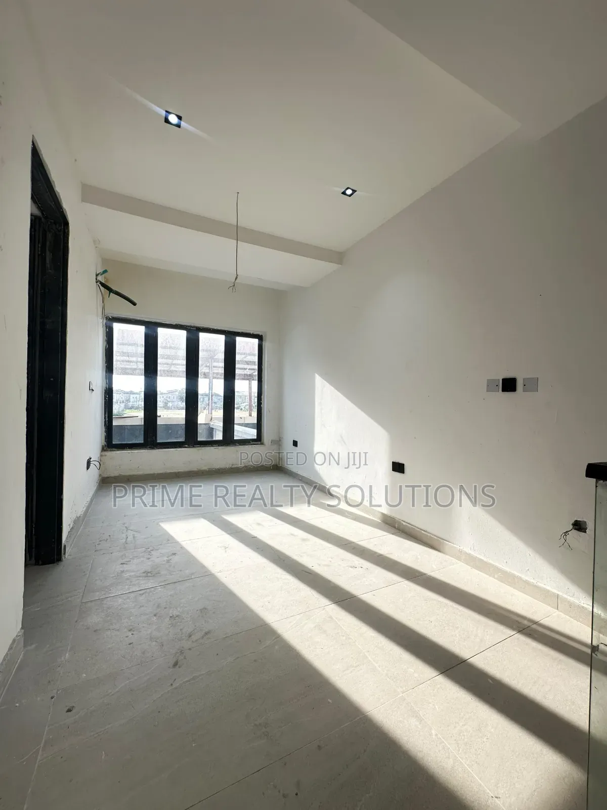 4bdrm Duplex in Lekki Phase 1 for sale in Lekki Phase 1