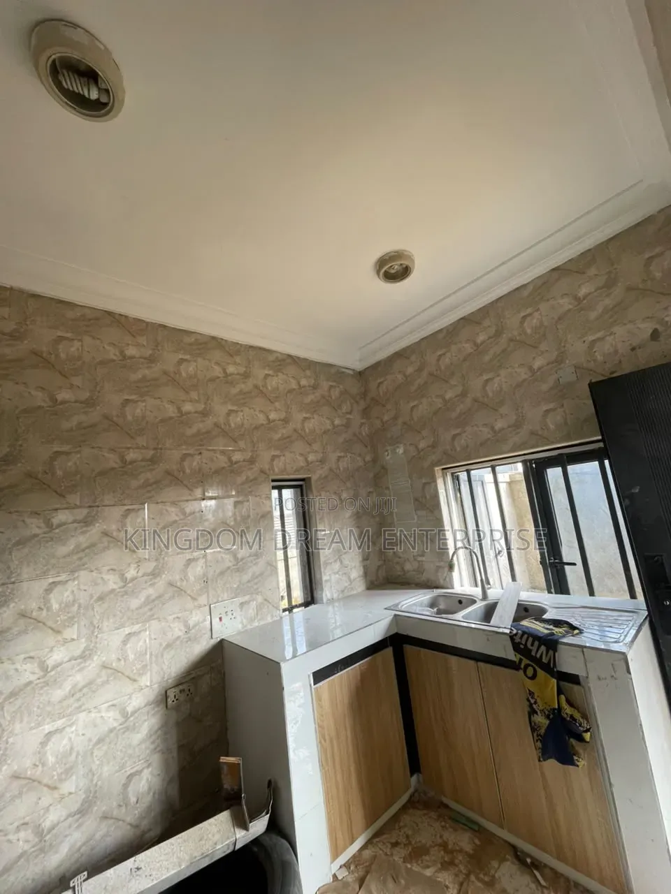 4bdrm Duplex in Lagos Business for rent in Sangotedo