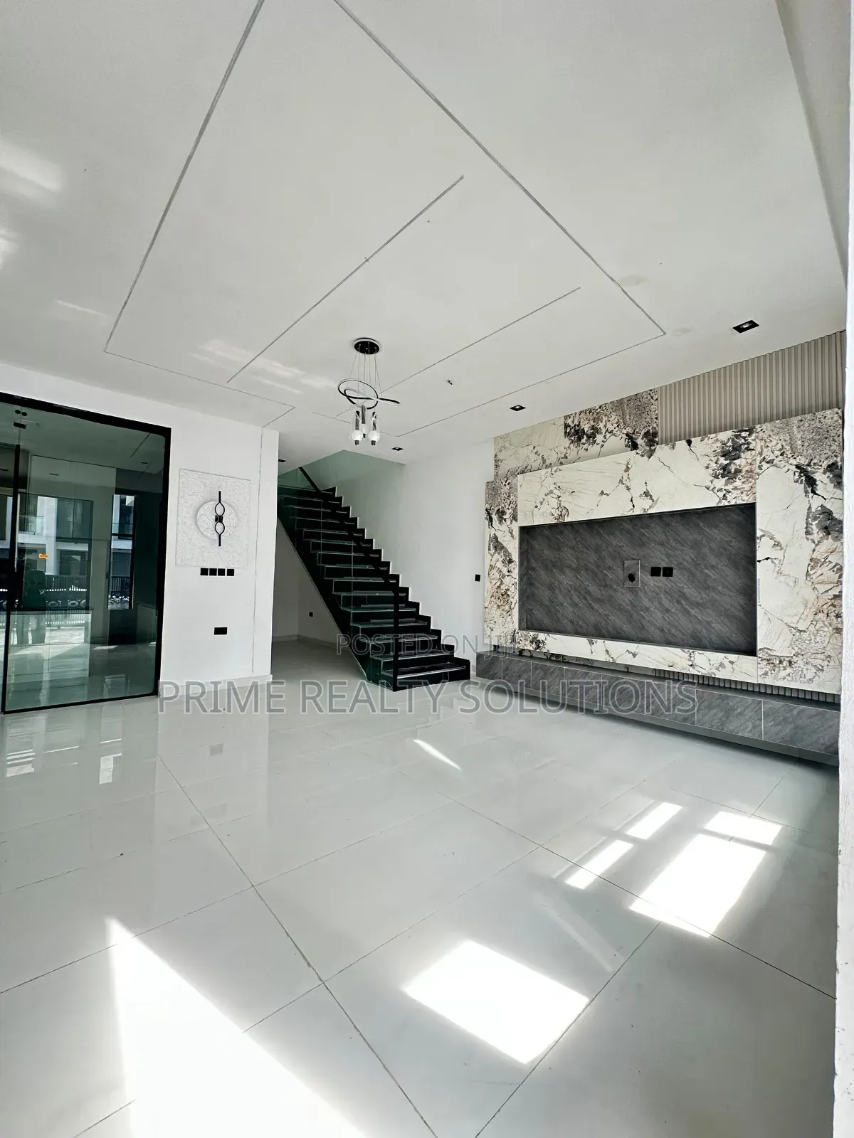 4bdrm Duplex in Ikota for sale in Ikota