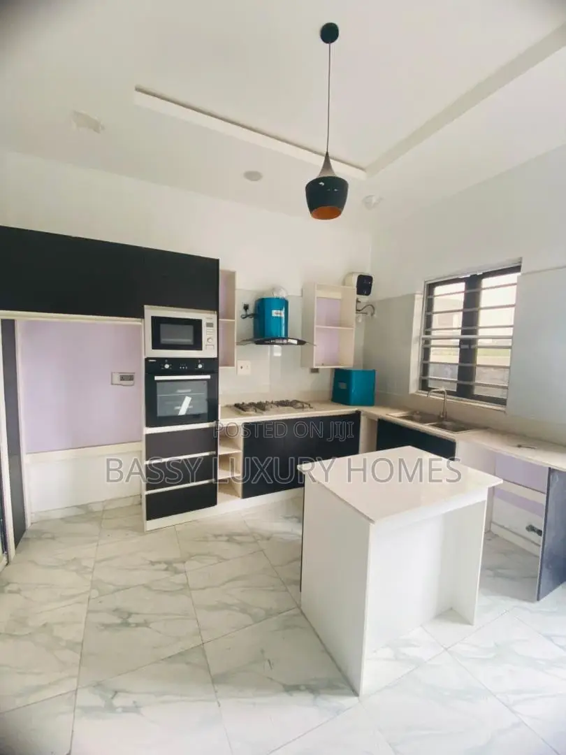 4bdrm Duplex in Lekki for sale in Lekki