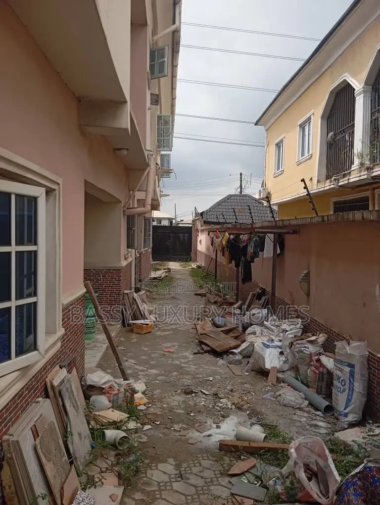 4bdrm Duplex in Badore for sale in Badore
