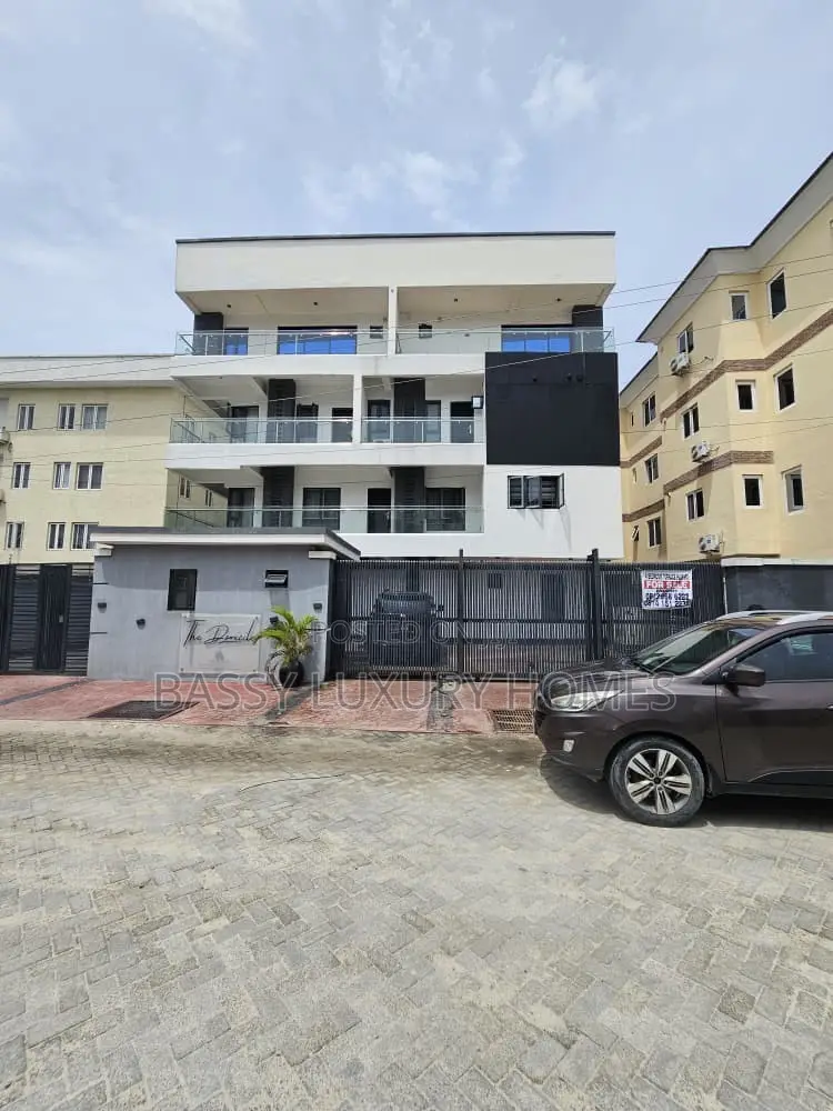 3bdrm Duplex in Ikate for sale in Ikate