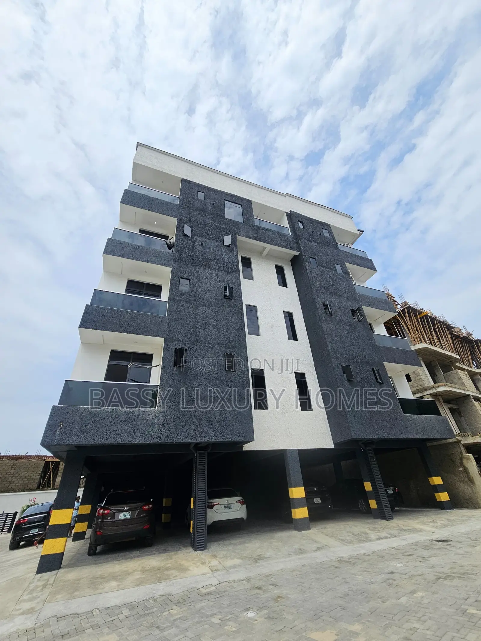 2bdrm Apartment in Lekki for sale in Lekki