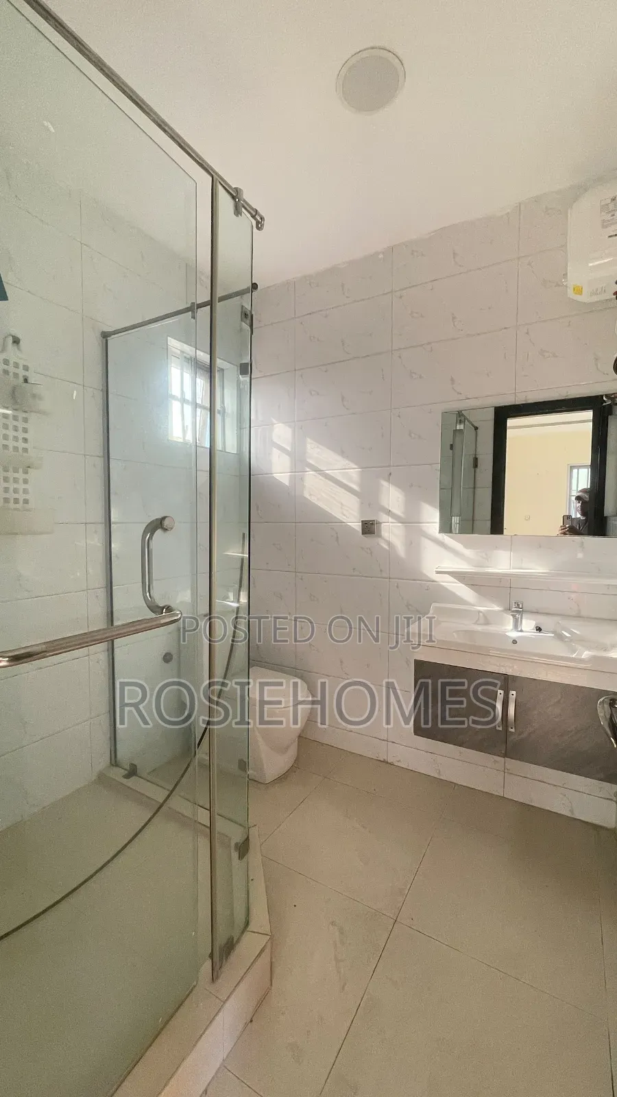 5bdrm Duplex in Ikate for rent in Ikate