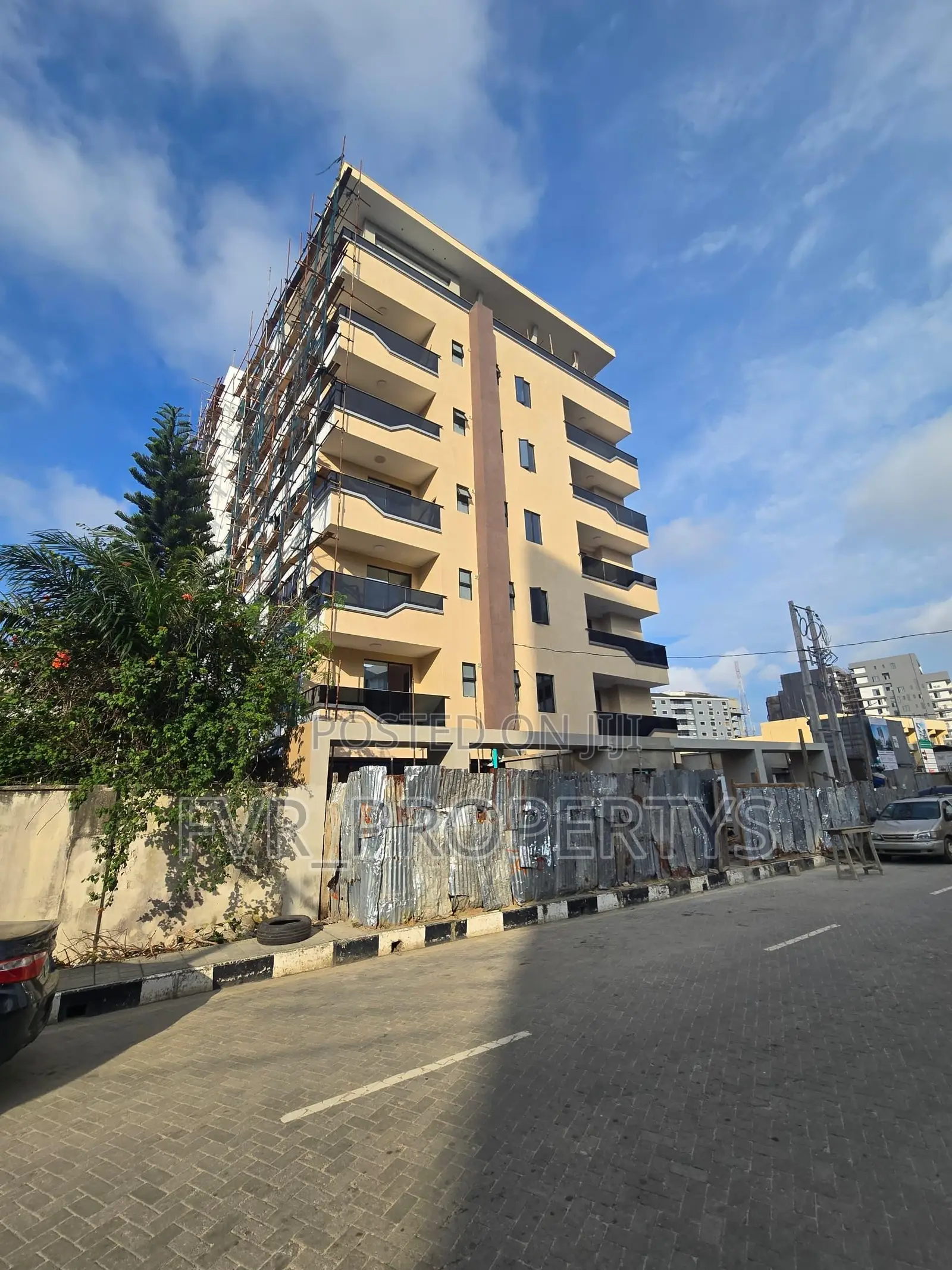4bdrm Penthouse in Ikoyi Island for sale in Banana Island