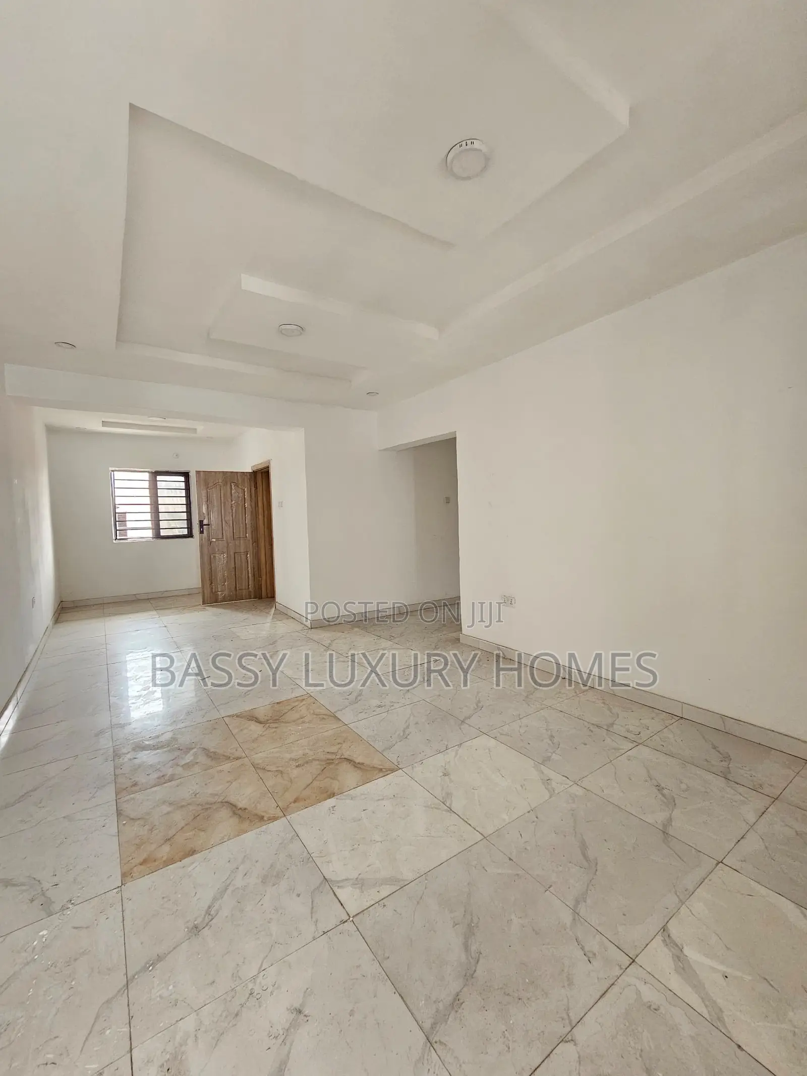 3bdrm Duplex in Ikate for sale in Ikate