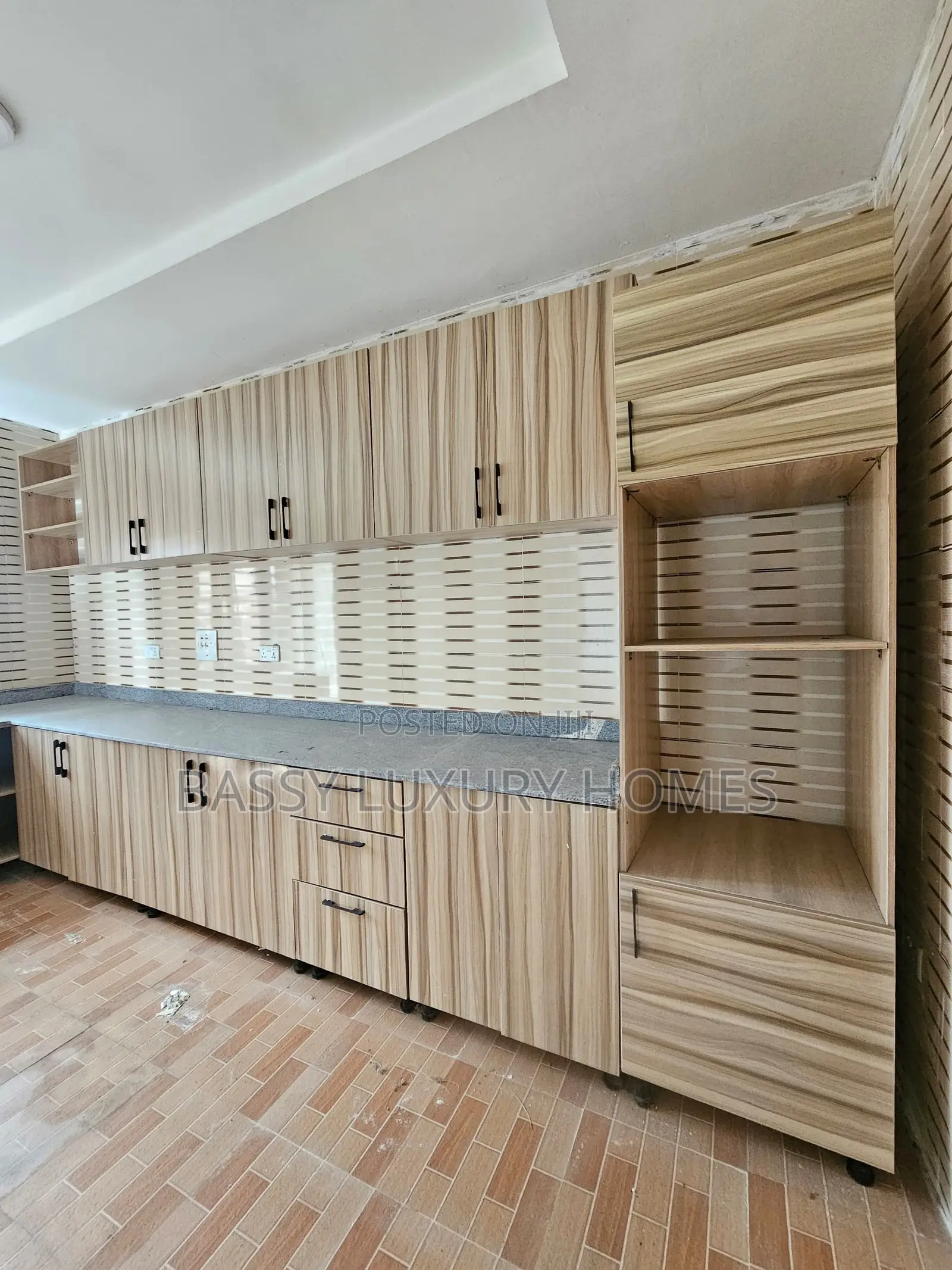 3bdrm Duplex in Ikate for sale in Ikate