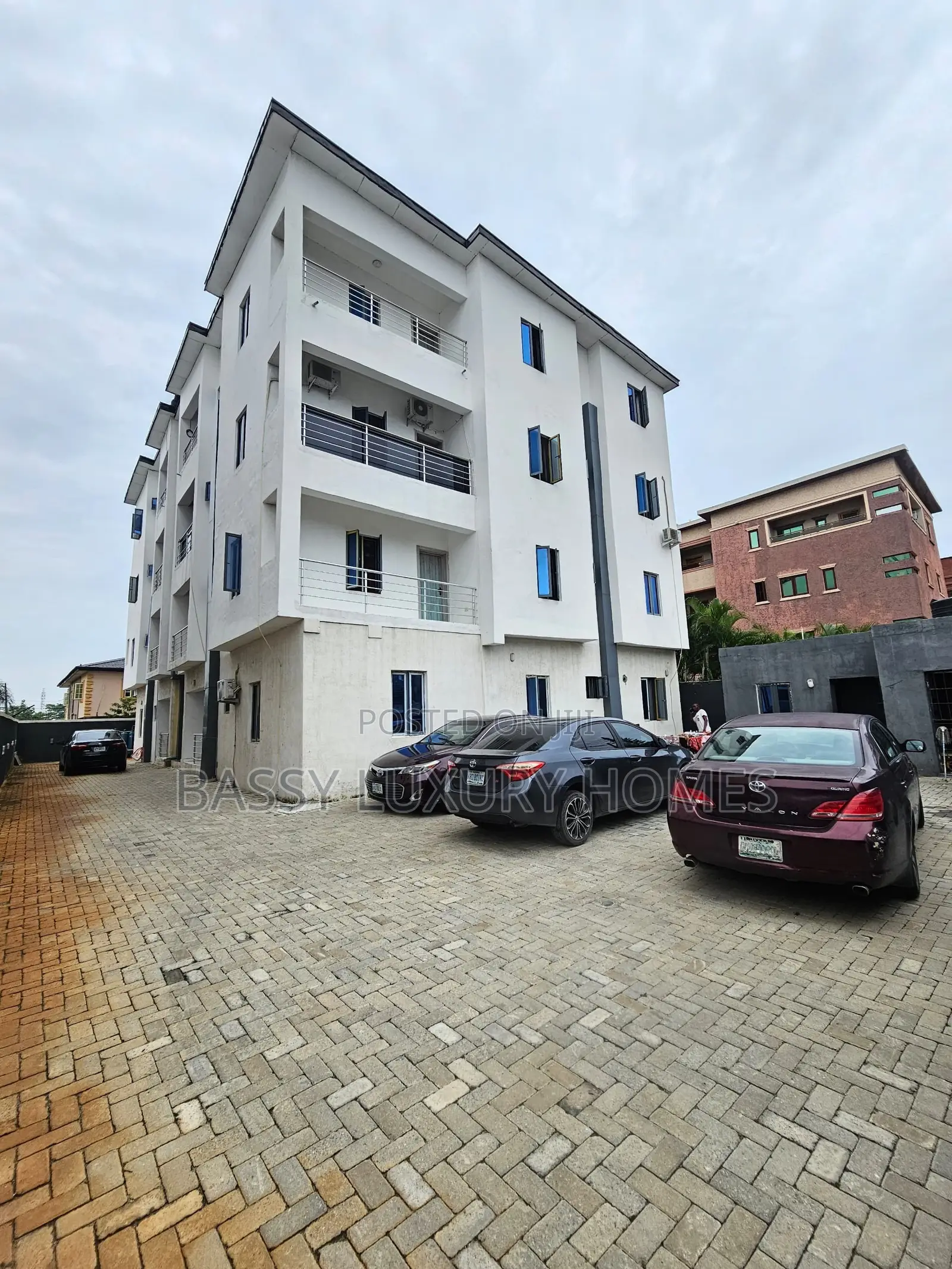 3bdrm Duplex in Ikate for sale in Ikate